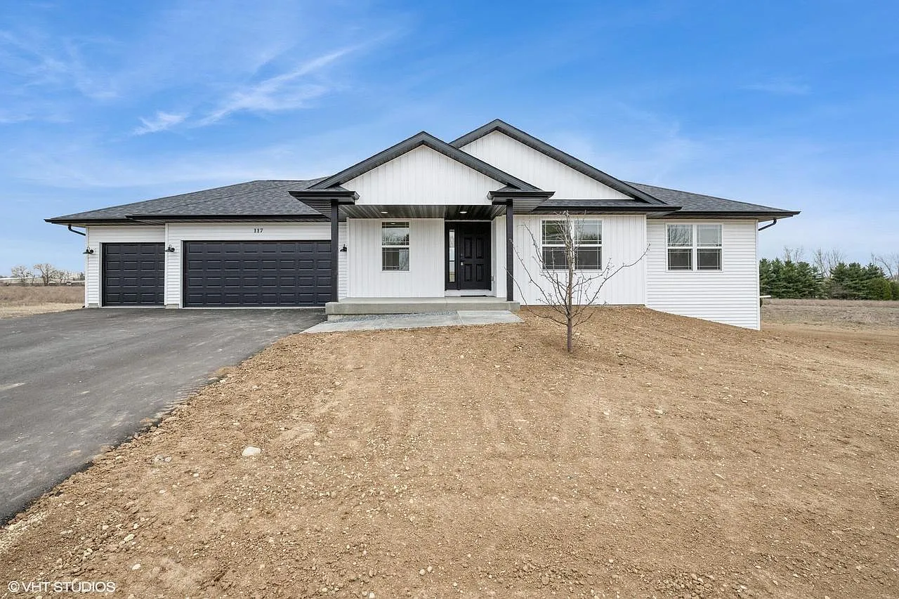 117 Eastview DRIVE photo 1