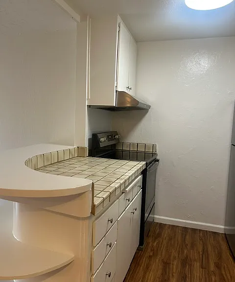 250 Whitmore St #301 — Photo 10
