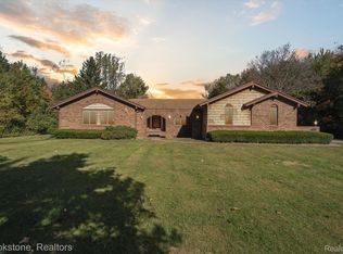 10395 Busch Rd, Birch Run, MI 48415
