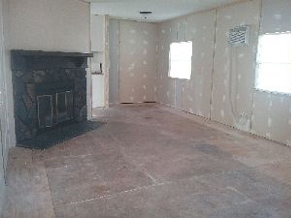 2nd image of 9313 Paradise Dr