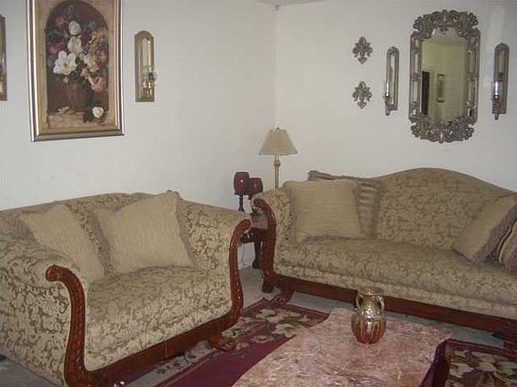 4th image of 3234 Elsberry Dr