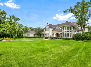 210 Indian Trail Rd, Oak Brook, IL 60523