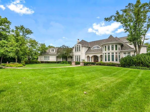 210 Indian Trail Rd, Oak Brook, IL 60523