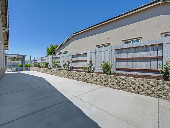 5th image of 2118 Fawndale Ln