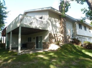 3688 York Cir, Woodbury, MN 55125
