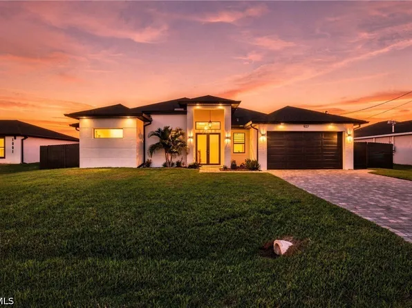 927 NE 13th Place Cpe, Coral, FL 33909