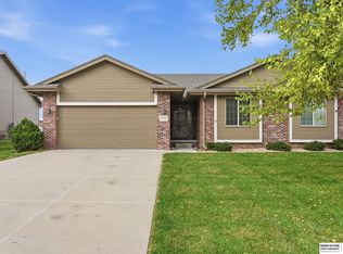 15930 Mormon St, Bennington, NE 68007
