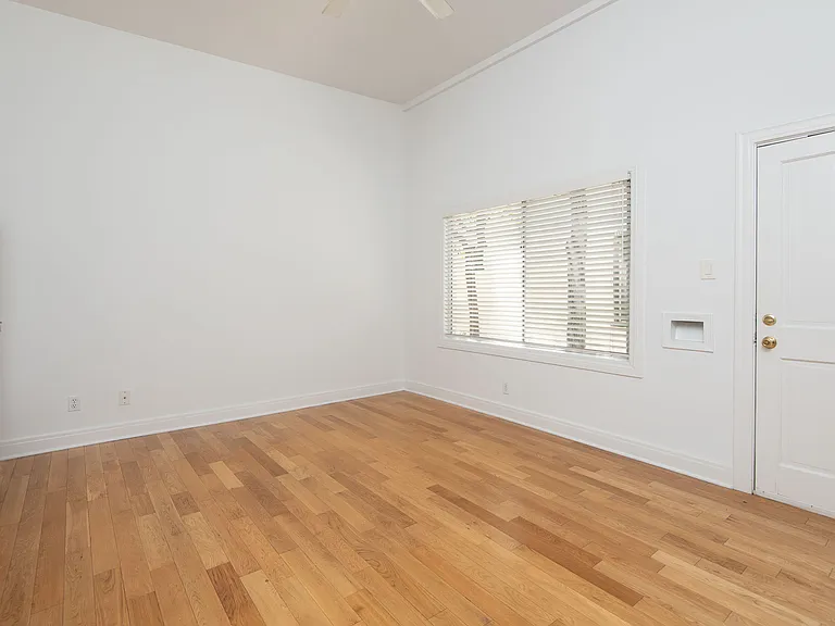 526 N Alta Vista Blvd #9 — Photo 9