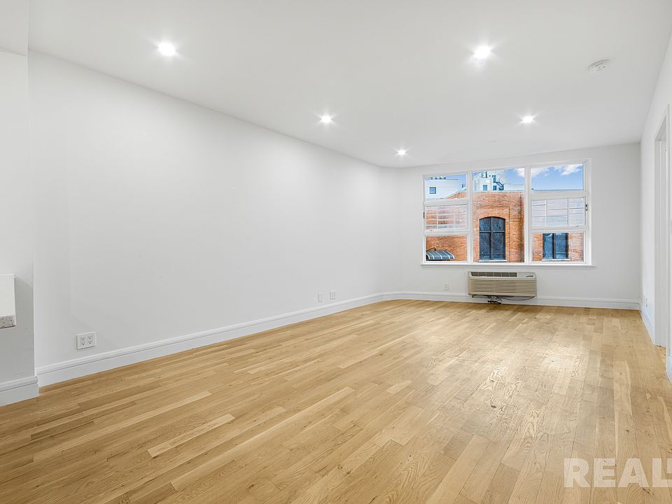 1st image of 525 Union Ave APT 2A