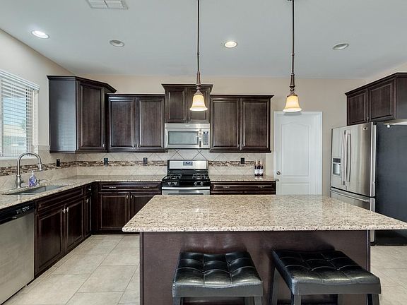 3rd image of 5612 S 57th Ln
