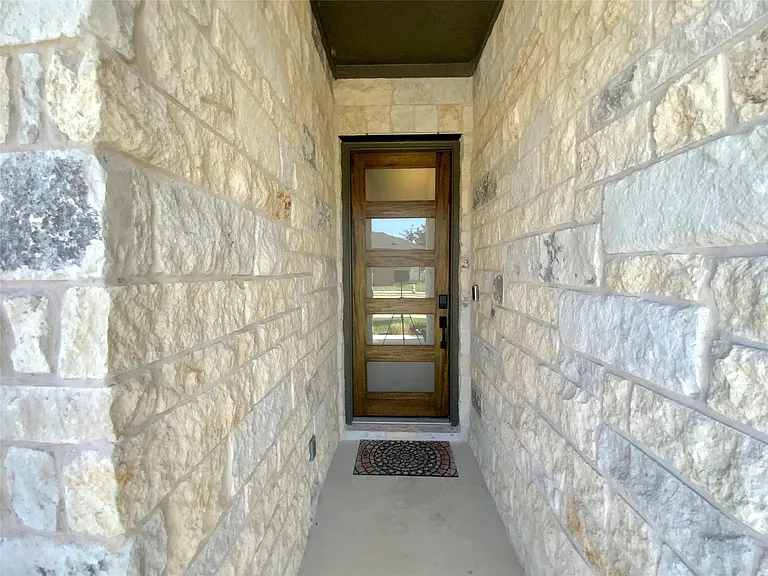 243 Kings Pine Dr — Photo 3