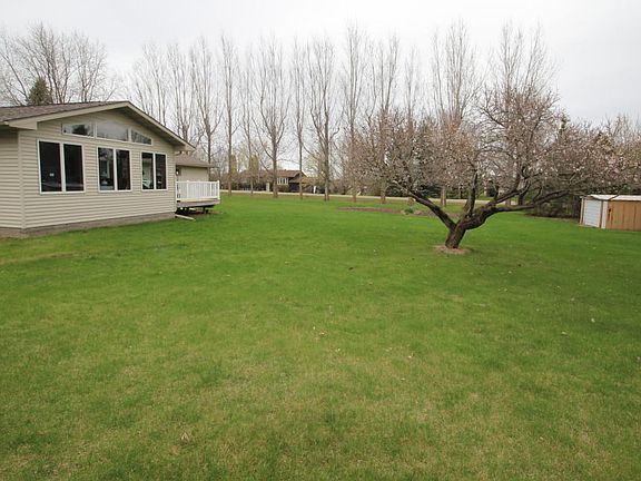 5th image of 2128 Woodland Ln