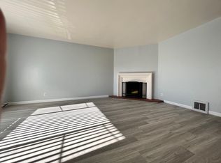 891 Lausanne Ave, Daly City, CA