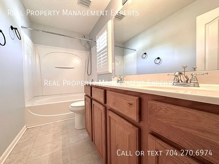 10834 Glenluce Ave — Photo 15