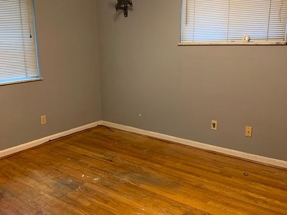 4th image of 9184 Silva Dr