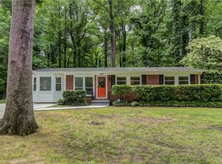 1164 Greenbriar Cir, Decatur, GA 30033