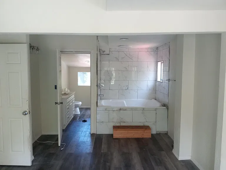 1032 Grass Lake Way — Photo 2
