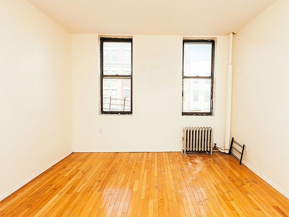 3rd image of 222 Bushwick Ave #3