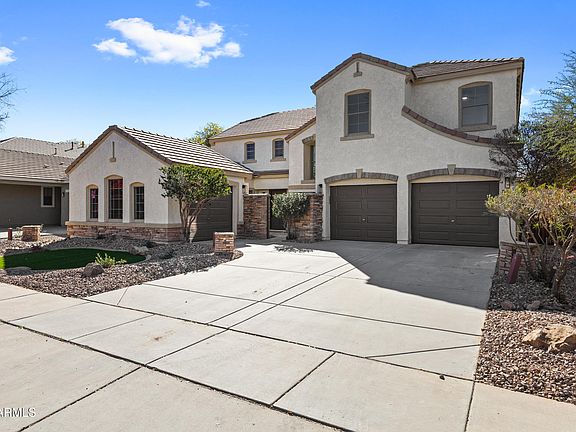 3rd image of 3845 E YEAGER Drive