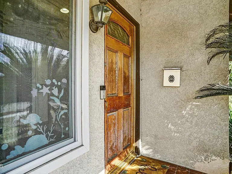 1307 S Petit Ave — Photo 3
