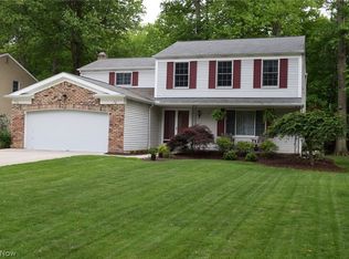 20877 Oak Trail Ct, Strongsville, OH 44149