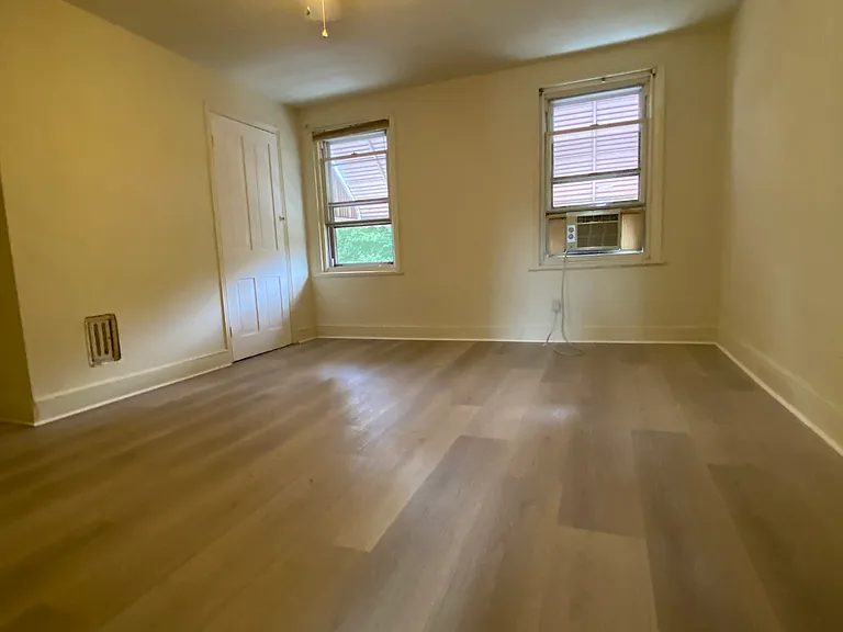 1640 N Gratz St — Photo 3