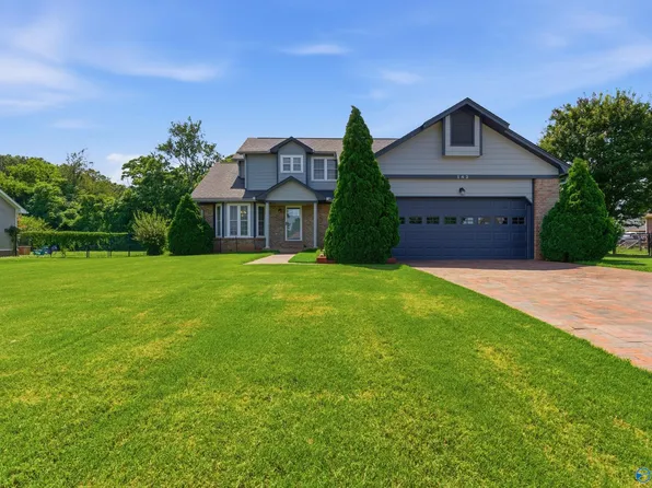 142 Henson Dr, Huntsville, AL 35811
