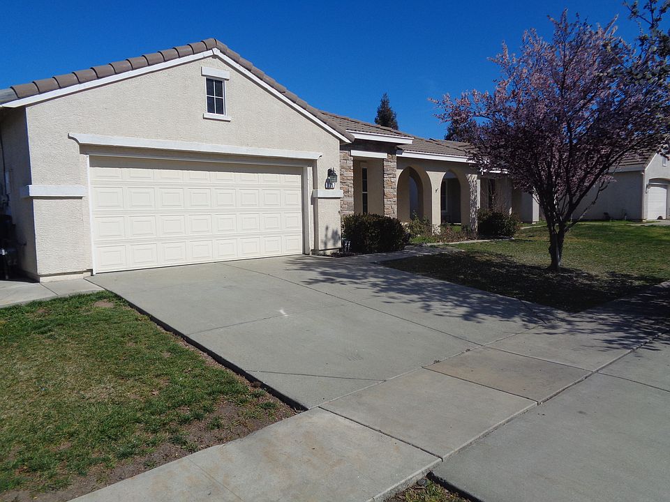 1st image of 1157 Silver Spur Way
