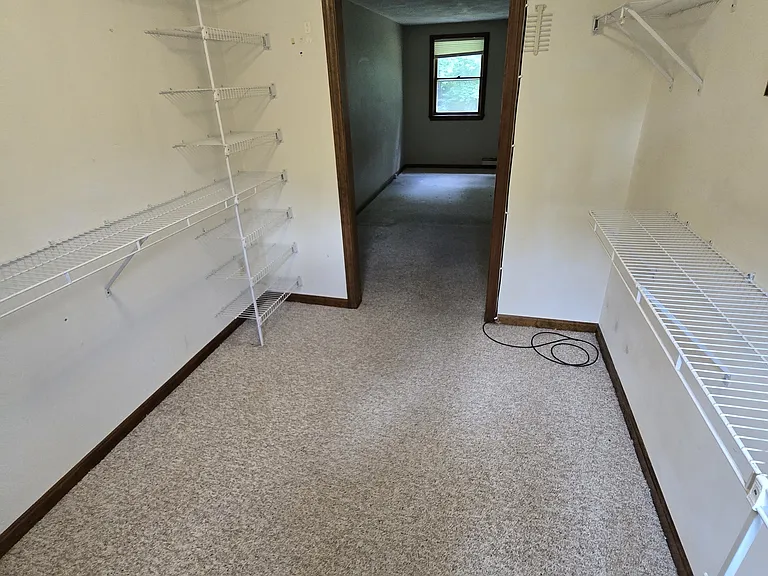 35 N Lowell Rd — Photo 23