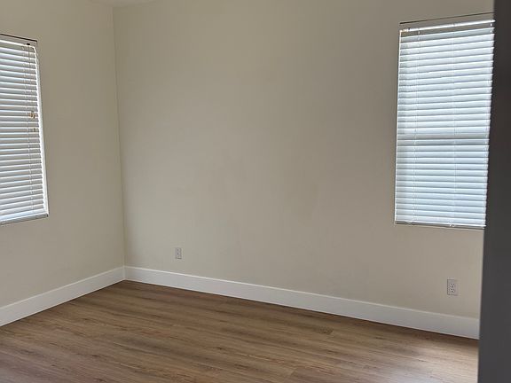 4th image of 35454 Calendula Cir