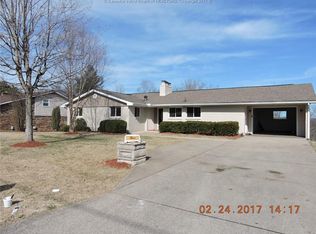 5 Aliff Ln, Saint Albans, WV 25177