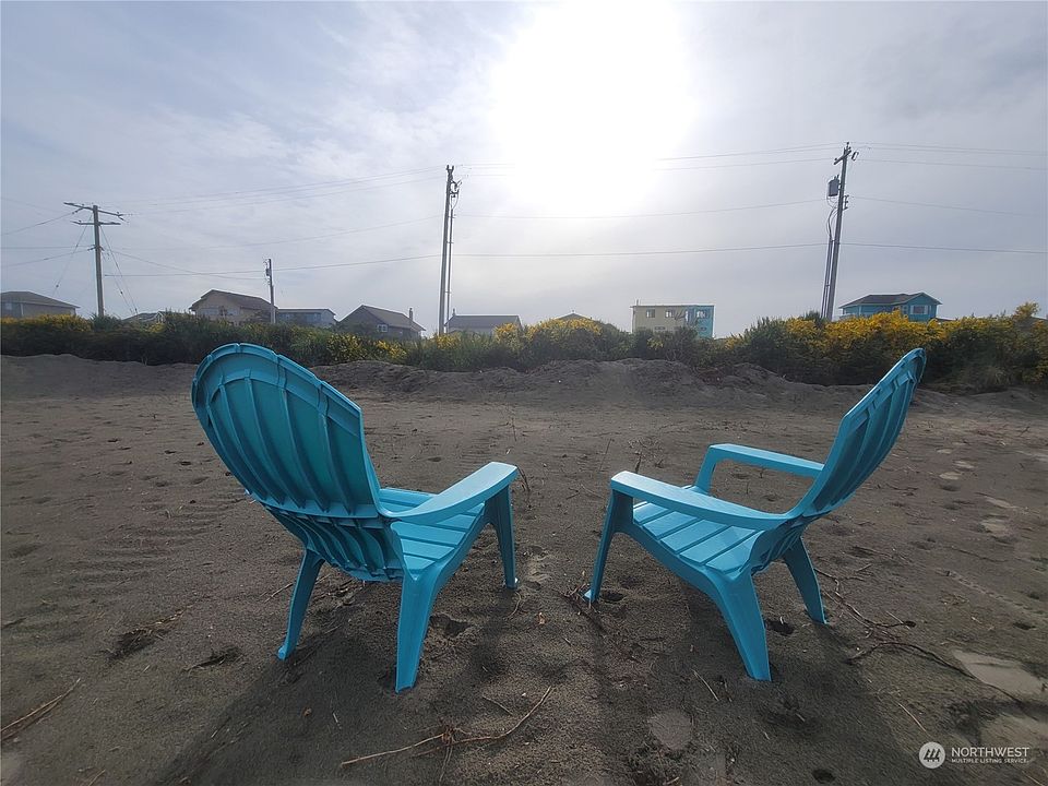 1st image of 1198 Ocean Shores Boulevard SW