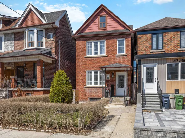 22 Millicent St, Toronto, ON M6H 1W4