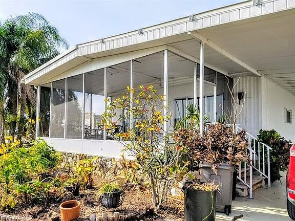 3rd image of 26225 Duchess Ln