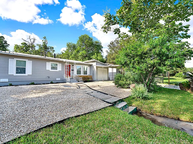 630 Sumner Dr — Photo 23
