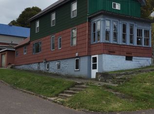301 Isle Royale St. Houghton, Houghton, MI 49931