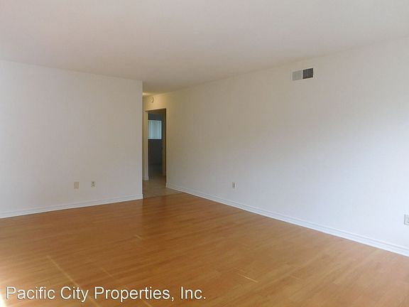 3rd image of 7841 Ellis Ave APT 2