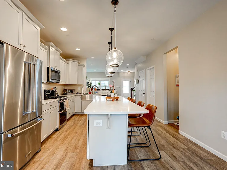 1309 Pedigree St — Photo 10