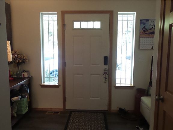 3rd image of 15712 28th Ave NW