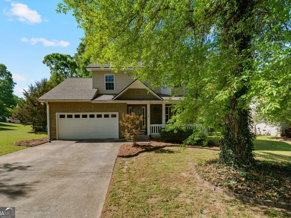 110 Honeysuckle Dr SE, Calhoun, GA 30701