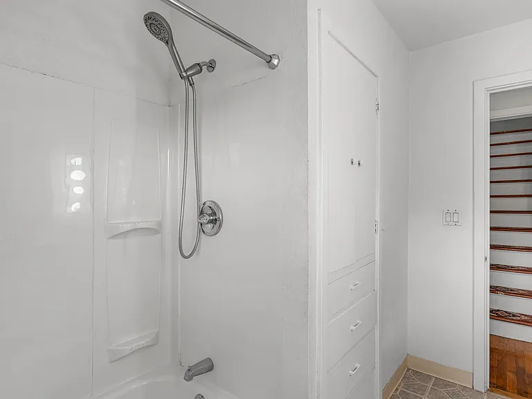 644 Avenue F — Photo 20