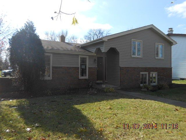 1st image of 251 W 55th St