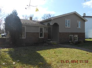 251 W 55th St, Westmont, IL 60559