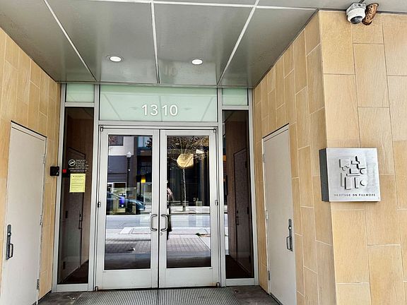 5th image of 1310 Fillmore St APT 508