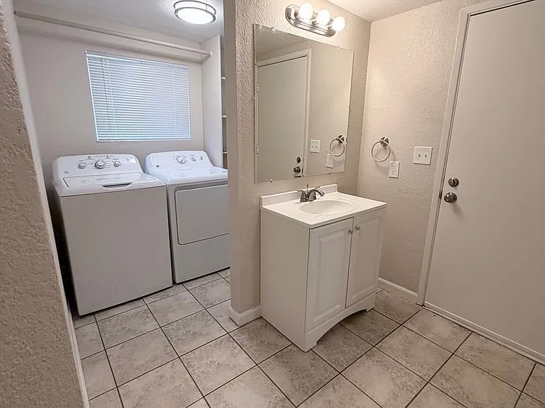 Country Lane - A Must See Community! — Photo 15