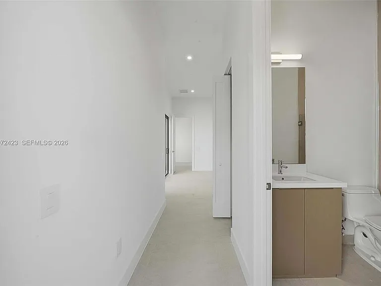 5718 Ashwood Cir W — Photo 21