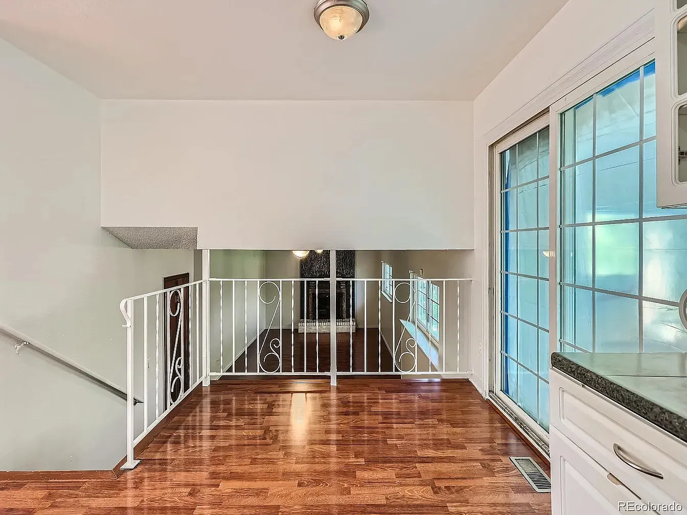 4 bed, 1664 sqft, $2,899 — Photo 3