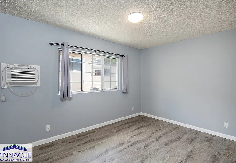 3533 Hinahina St — Photo 23