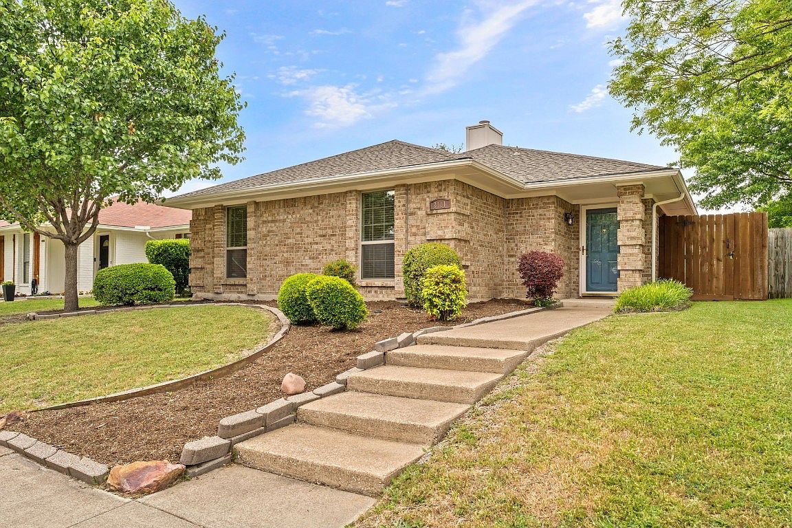 2111 Greenview Dr, Carrollton, TX 75010 Zillow