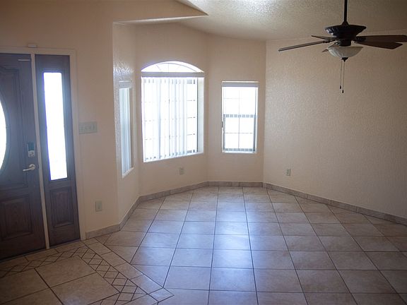 4th image of 1909 E San Pedro St